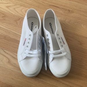 NWT white Superga sneakers! Perfect for spring